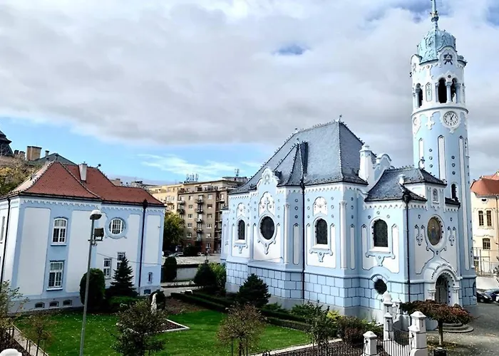 New, Beautiful With Parking In Location! * Bratislava