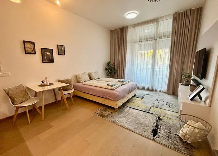 Apartmán New, Beautiful With Parking In Location! Bratislava